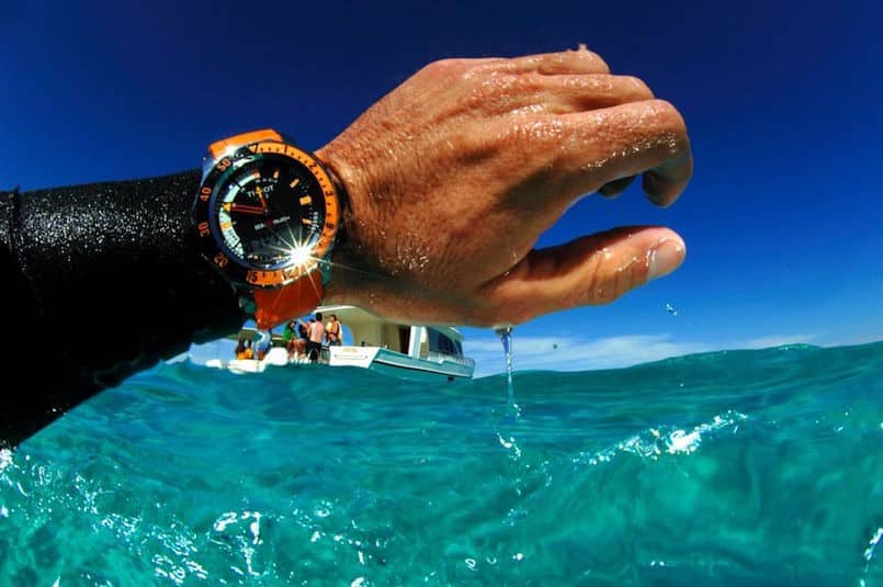 waterproof diving watch