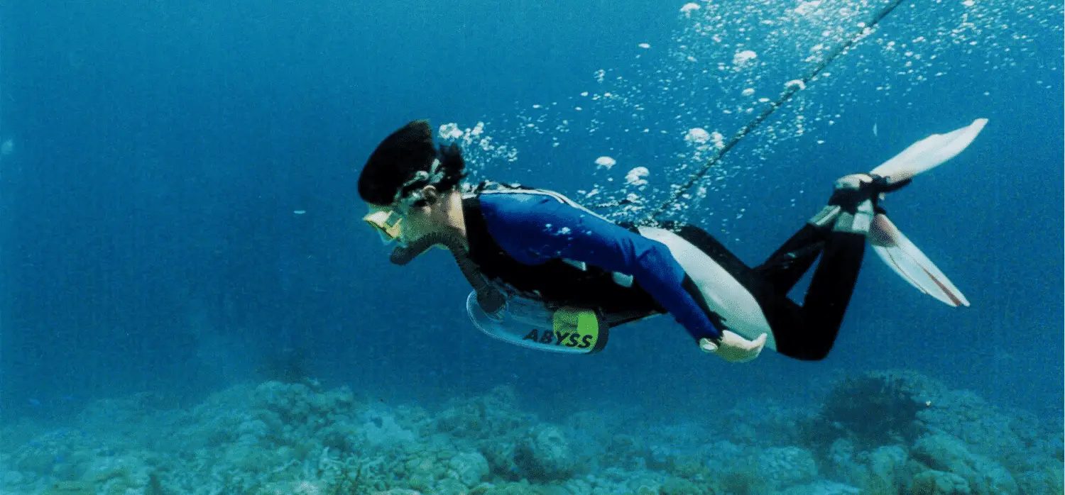 Can You Swim Underwater With a Snorkel?