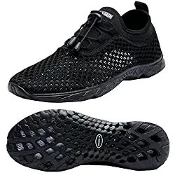 5 Best Water Shoes For Hawaii Vacations - DivingPicks.com